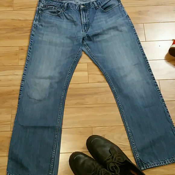 Levis 514 size 38 X 32 - Picture 7 of 8